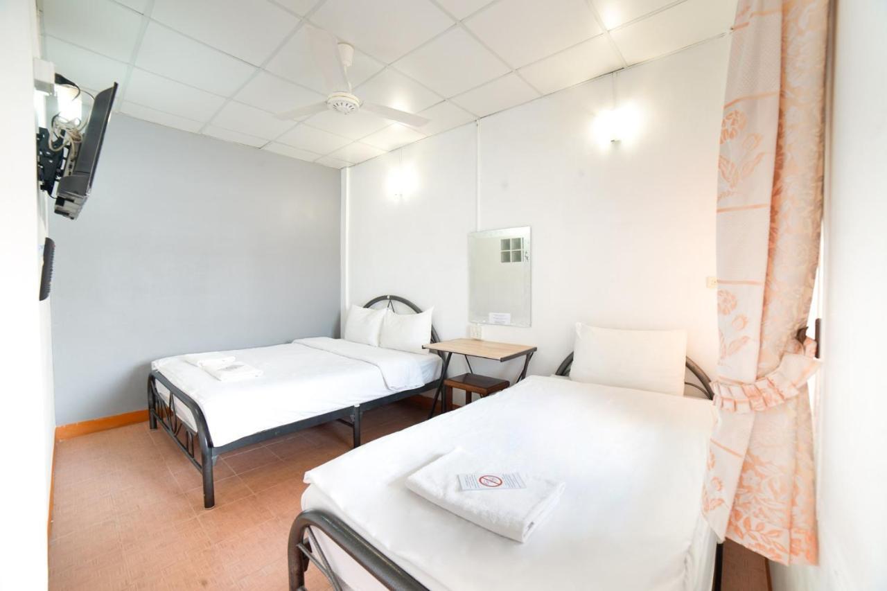 Pakdee House Otel Udon Thani Dış mekan fotoğraf