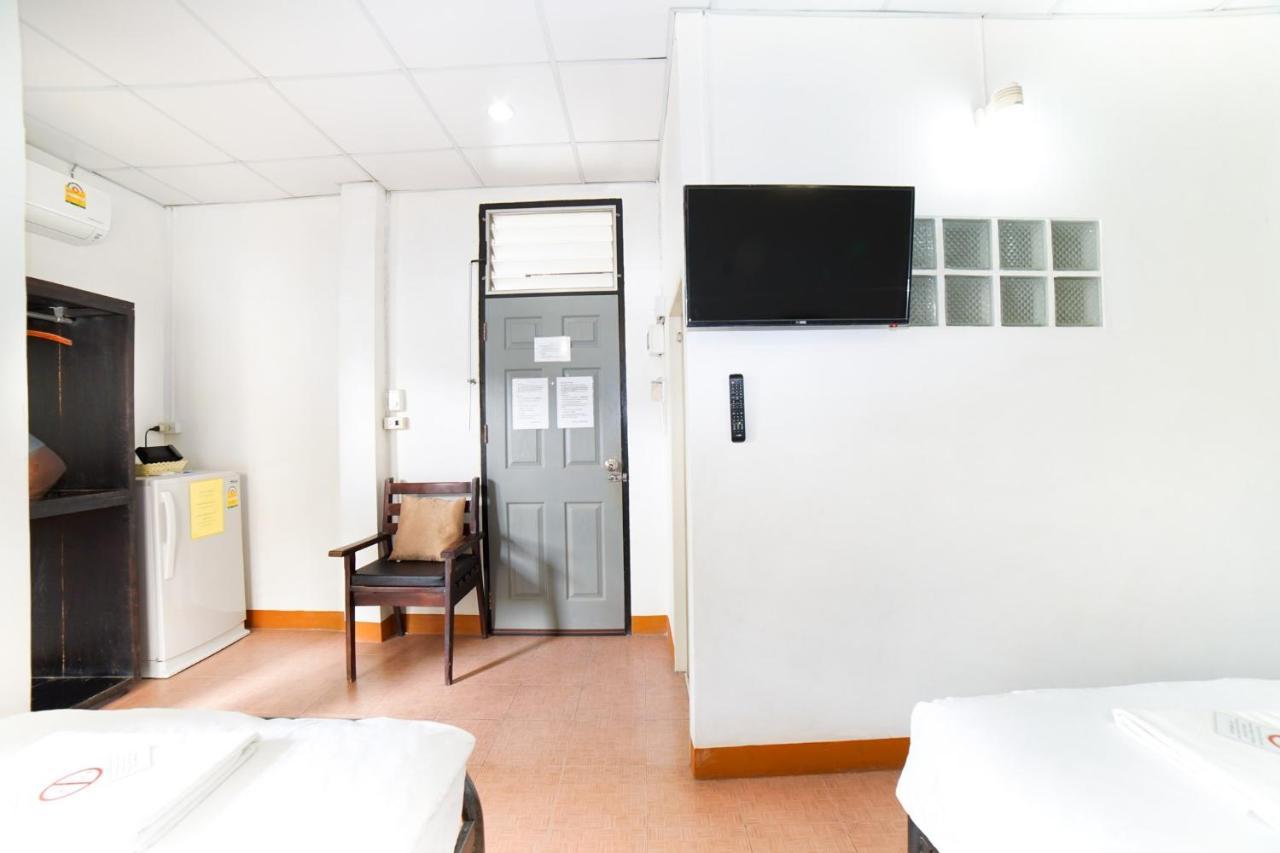 Pakdee House Otel Udon Thani Dış mekan fotoğraf