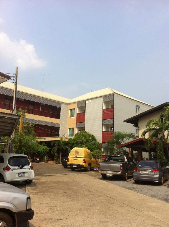 Pakdee House Otel Udon Thani Dış mekan fotoğraf