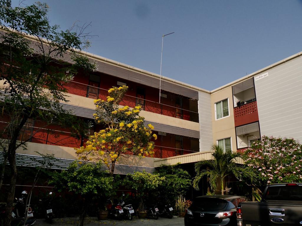 Pakdee House Otel Udon Thani Dış mekan fotoğraf