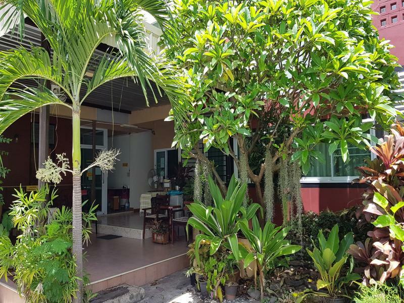 Pakdee House Otel Udon Thani Dış mekan fotoğraf
