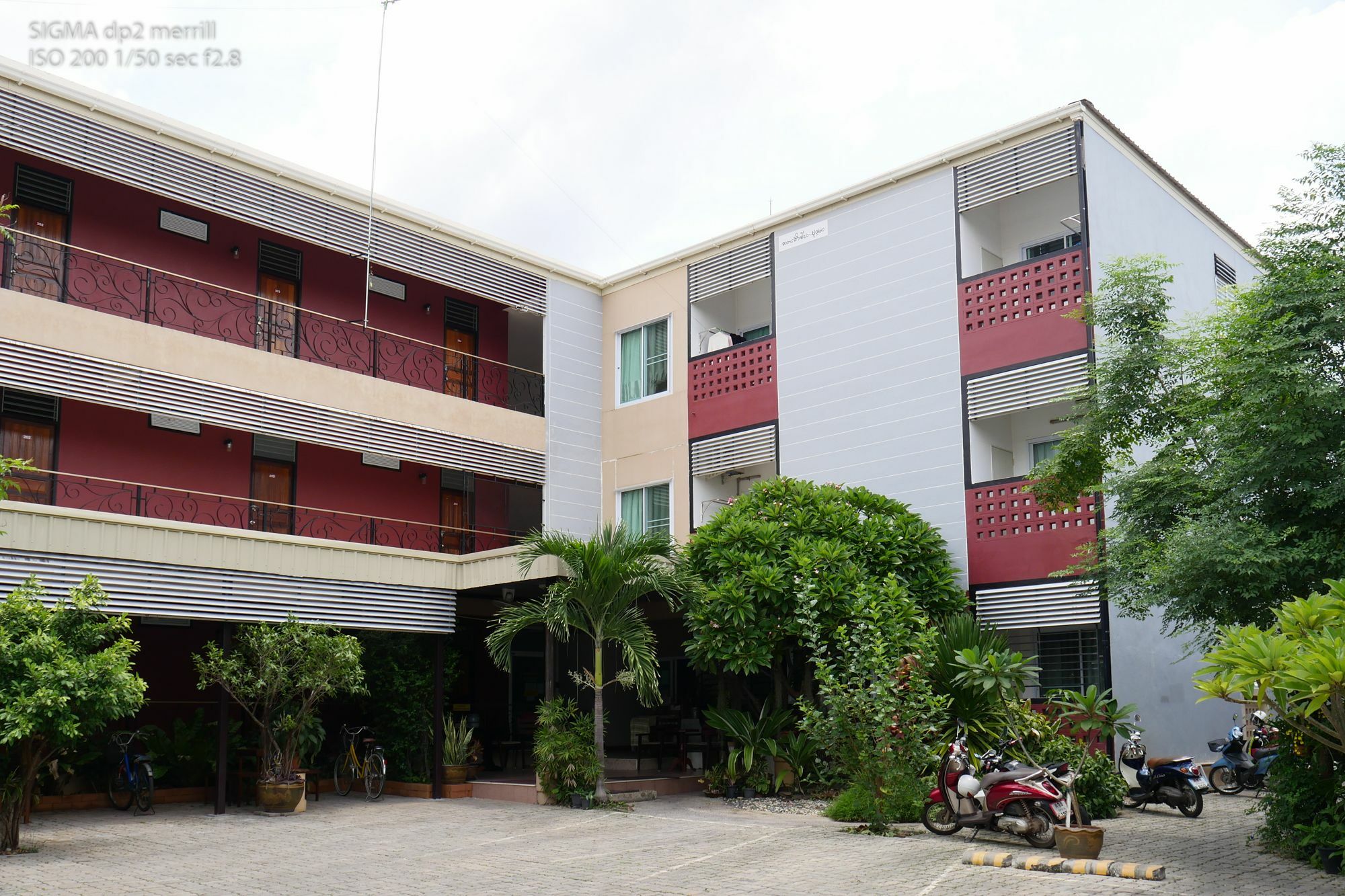 Pakdee House Otel Udon Thani Dış mekan fotoğraf