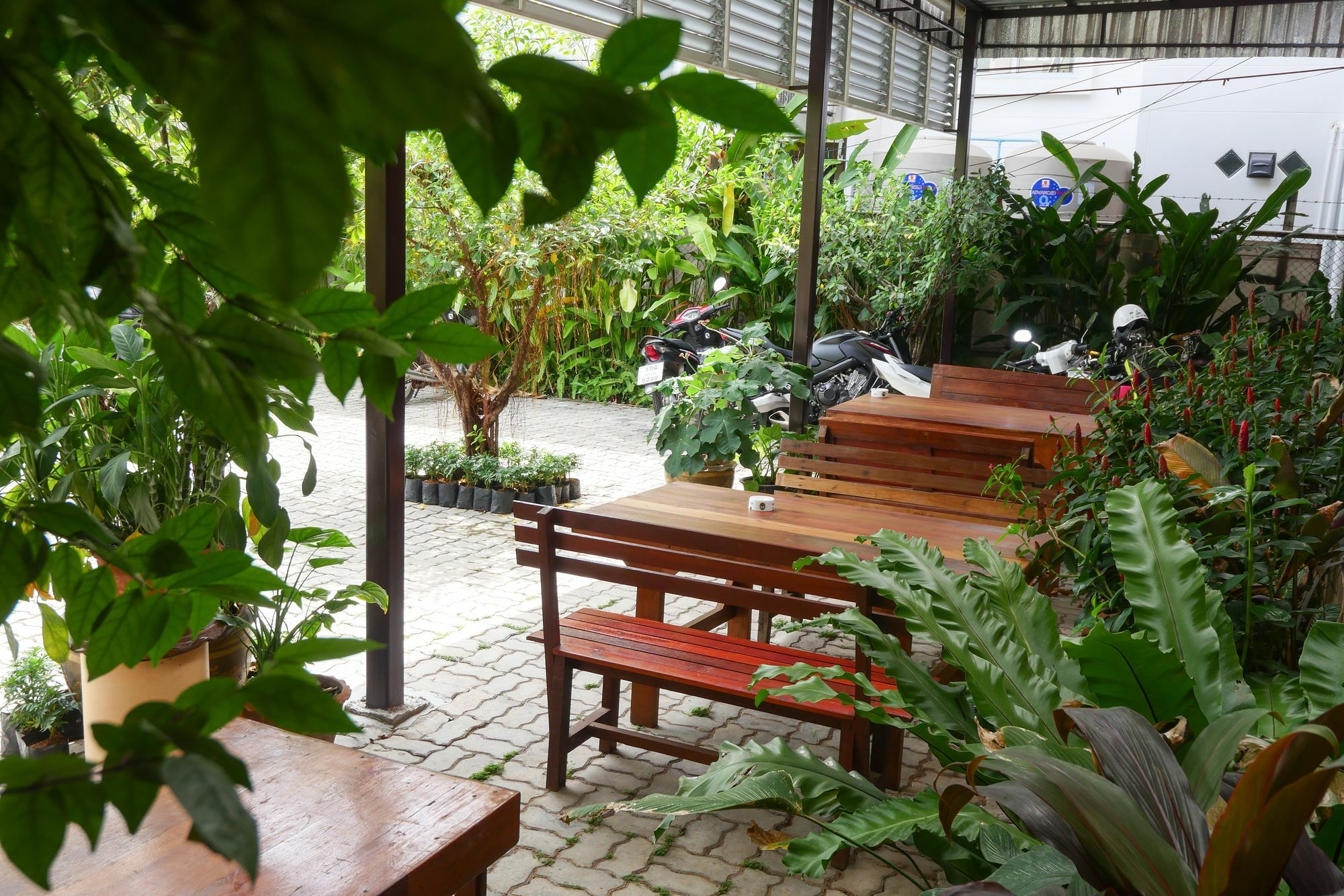 Pakdee House Otel Udon Thani Dış mekan fotoğraf